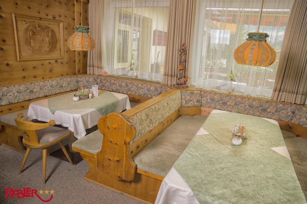 Ferienhotel Dobler Weissenbach am Lech Exterior foto
