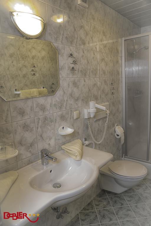 Ferienhotel Dobler Weissenbach am Lech Zimmer foto